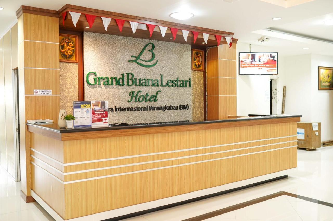 Grand Buana Lestari Hotel Padang  Exterior photo